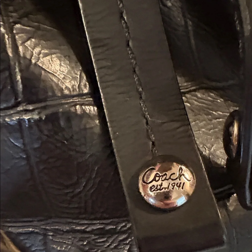 Coach Black Leather Hobo Bag J0971-14509 - Picture 5 of 13